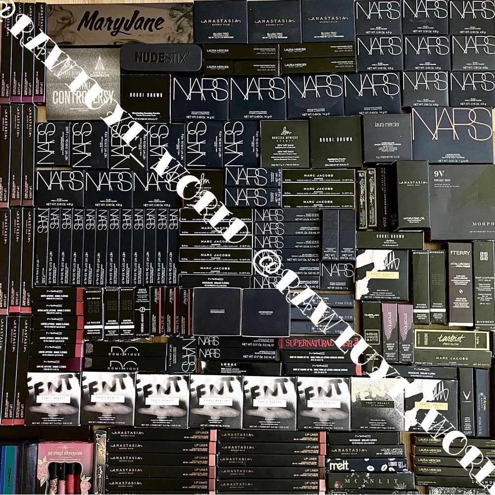 BIGGEST BEST HIGH END MAKEUP MYSTERY BOX 2.75X -3X MSRP VALUE FREE GIFTS - Picture 5 of 14